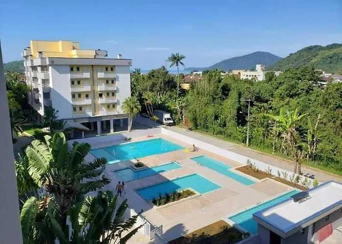 Varanda Gourmet, 05 piscinas, Elevador e Wi-Fi no Condomínio Passaredo